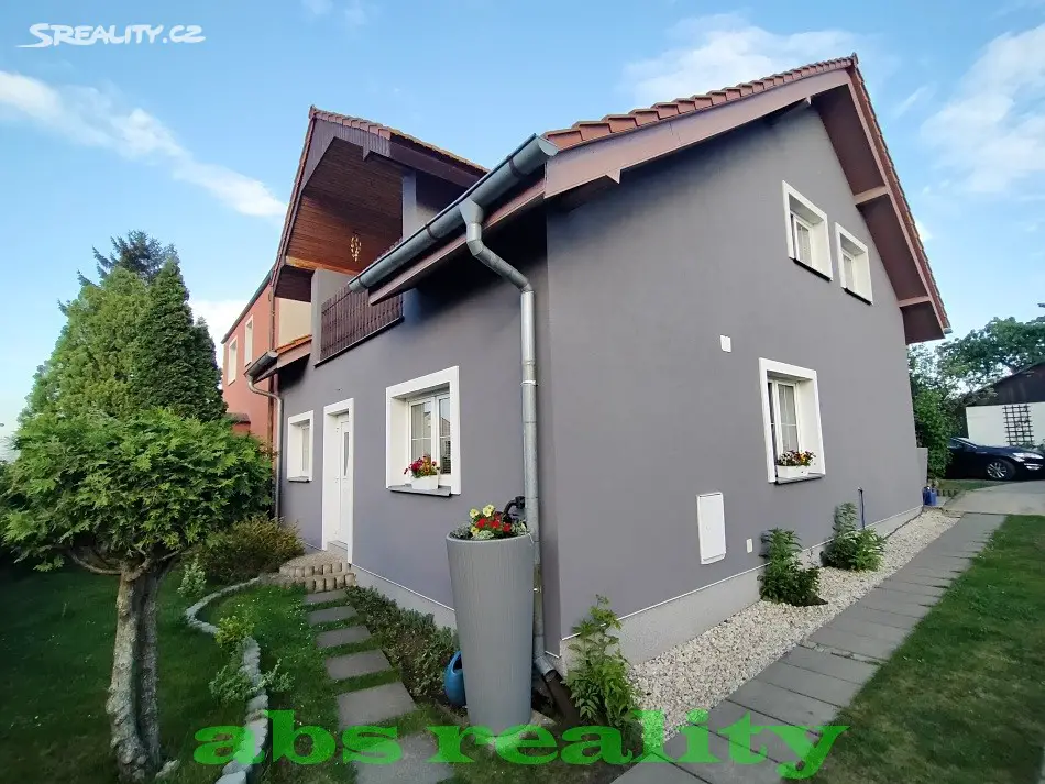 Prodej  rodinného domu 140 m², pozemek 603 m², Praha 9 - Vinoř
