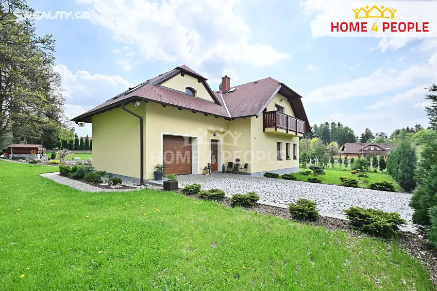 Prodej  vily 230 m², pozemek 1 780 m², Nová Role - Mezirolí, okres Karlovy Vary