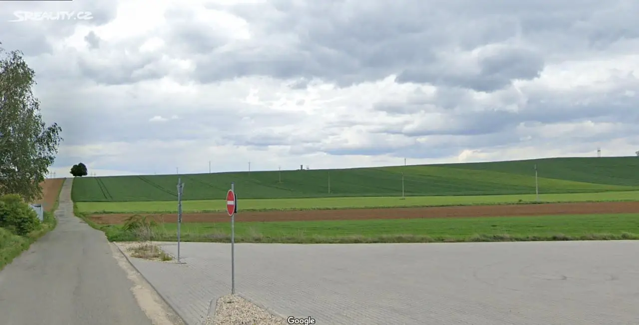 Prodej  komerčního pozemku 2 950 m², Ostrovačice, okres Brno-venkov