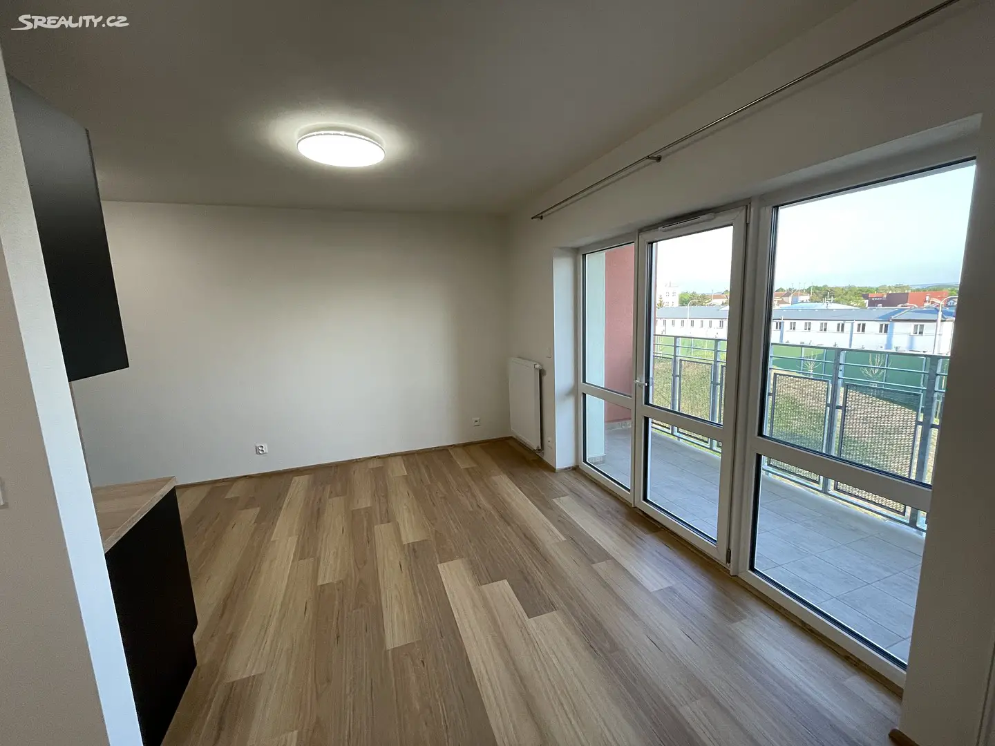Pronájem bytu 1+kk 45 m², U Borských kasáren, Plzeň - Jižní Předměstí