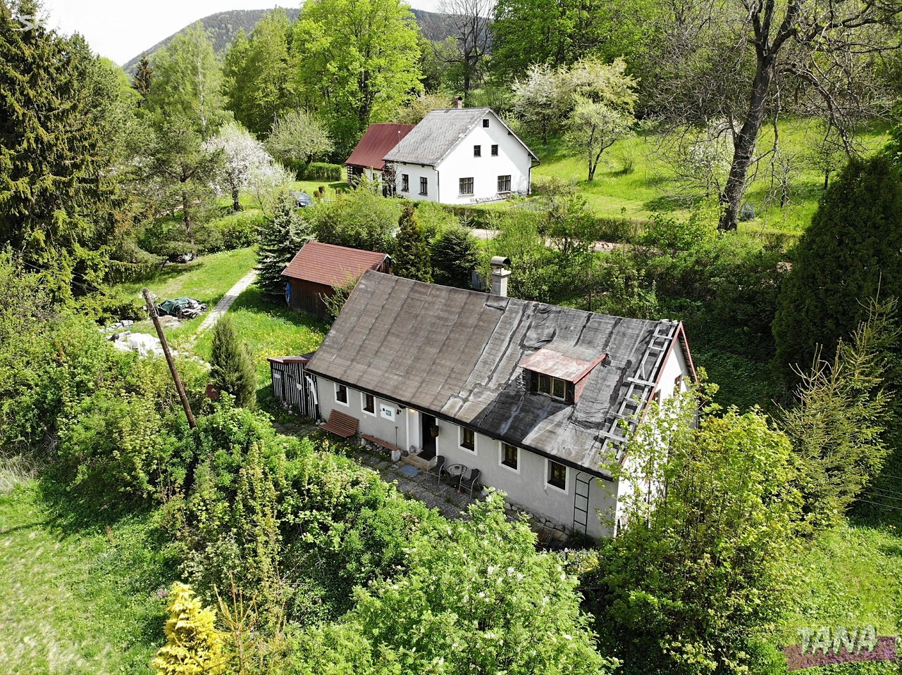 Prodej  chalupy 60 m², pozemek 993 m², Bernartice, okres Trutnov