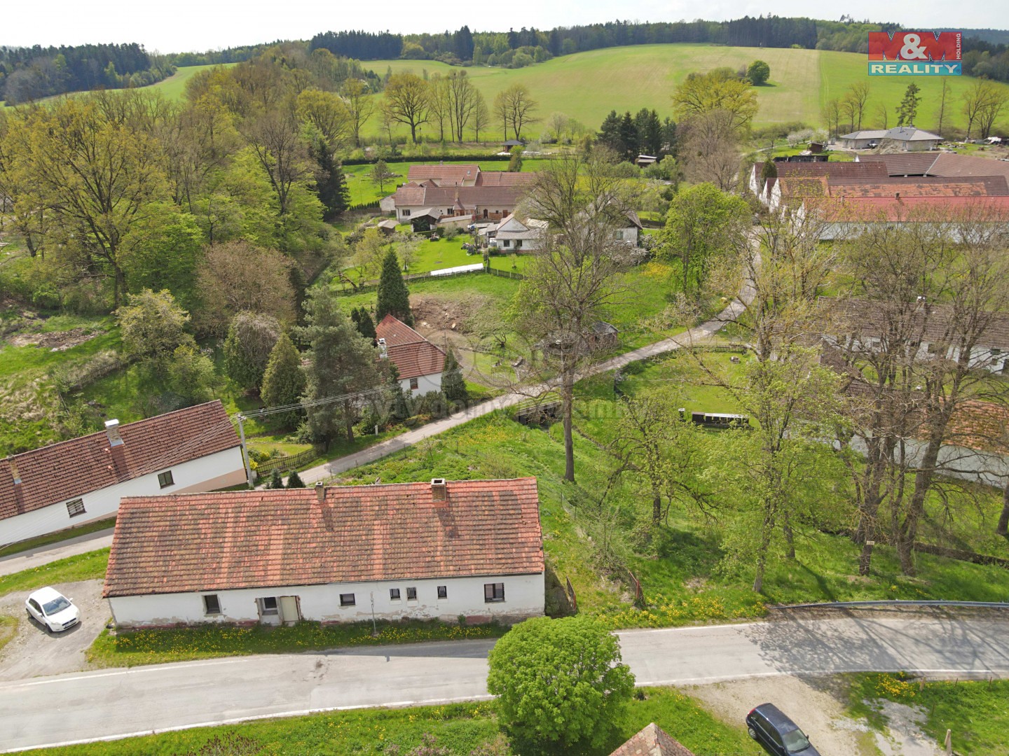 Prodej  rodinného domu 220 m², pozemek 220 m², Hluboká nad Vltavou - Jeznice, okres České Budějovice