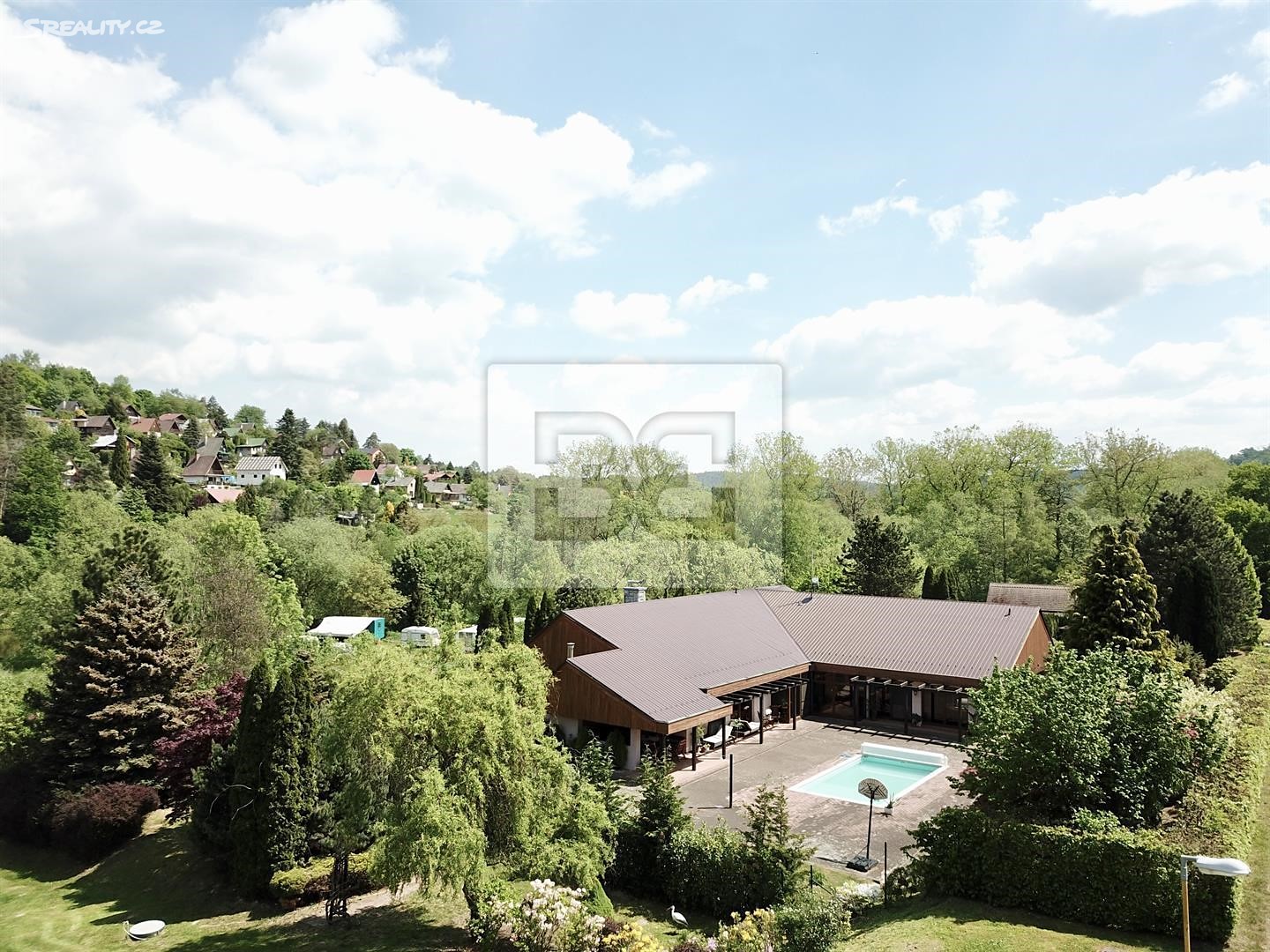 Prodej  rodinného domu 504 m², pozemek 2 529 m², Hvězdonice, okres Benešov