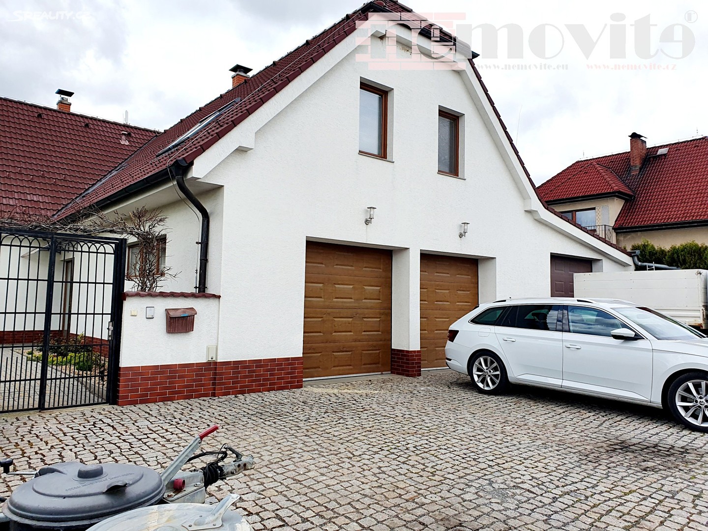 Prodej  rodinného domu 315 m², pozemek 1 003 m², Libeř - Libeň, okres Praha-západ