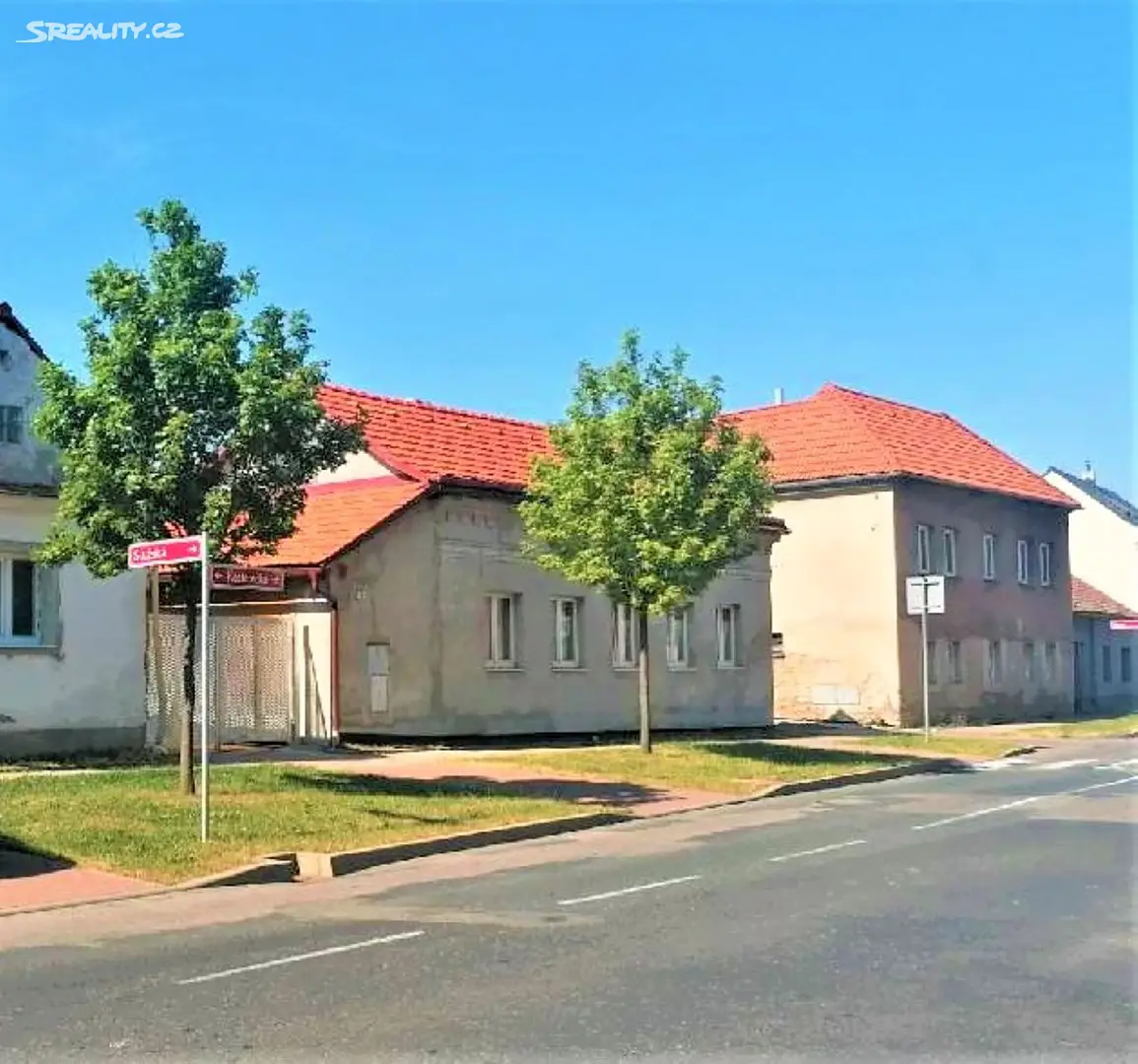 Prodej  rodinného domu 330 m², pozemek 529 m², Kostelecká, Mratín