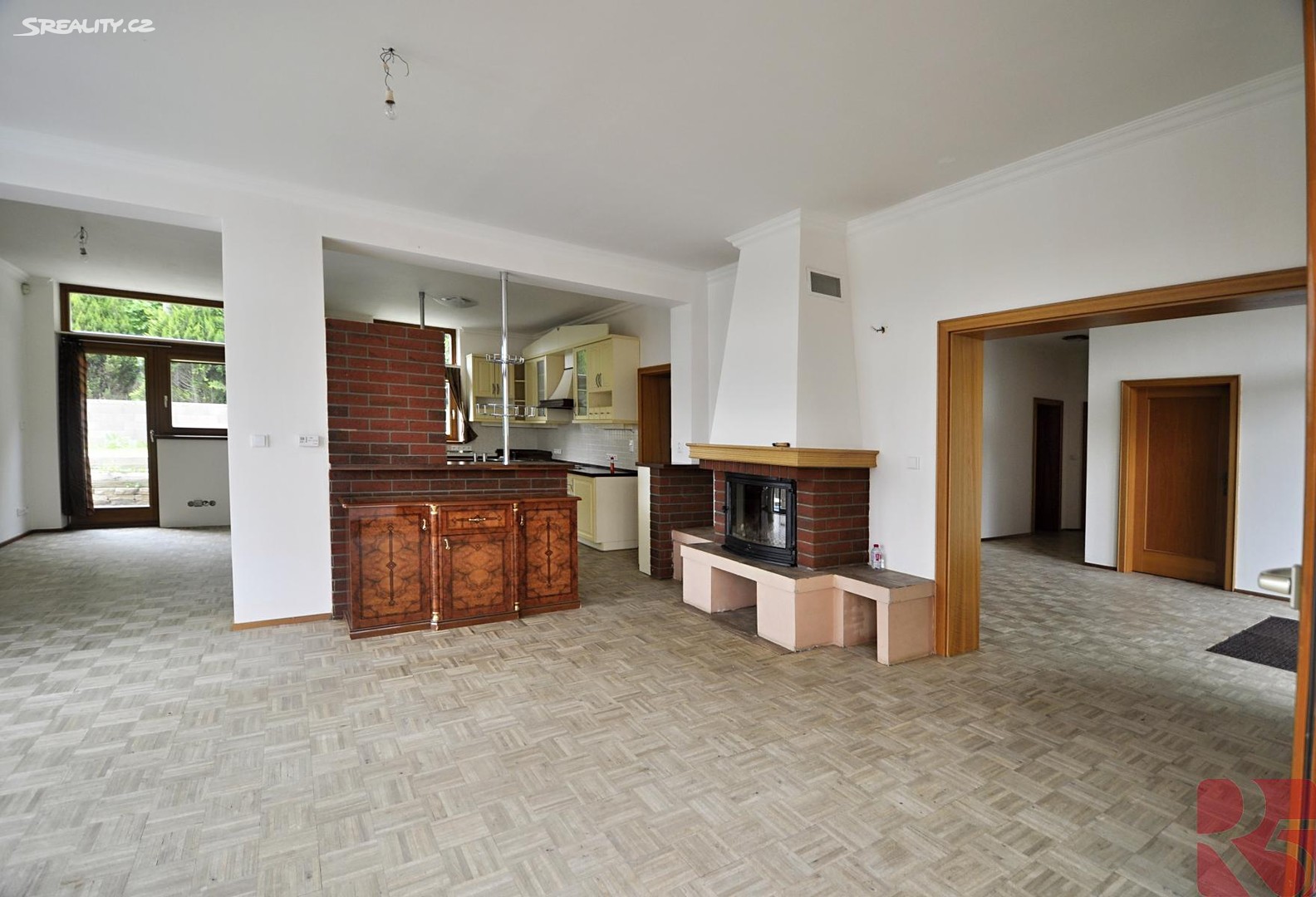 Prodej  rodinného domu 590 m², pozemek 3 300 m², Nenačovice, okres Beroun