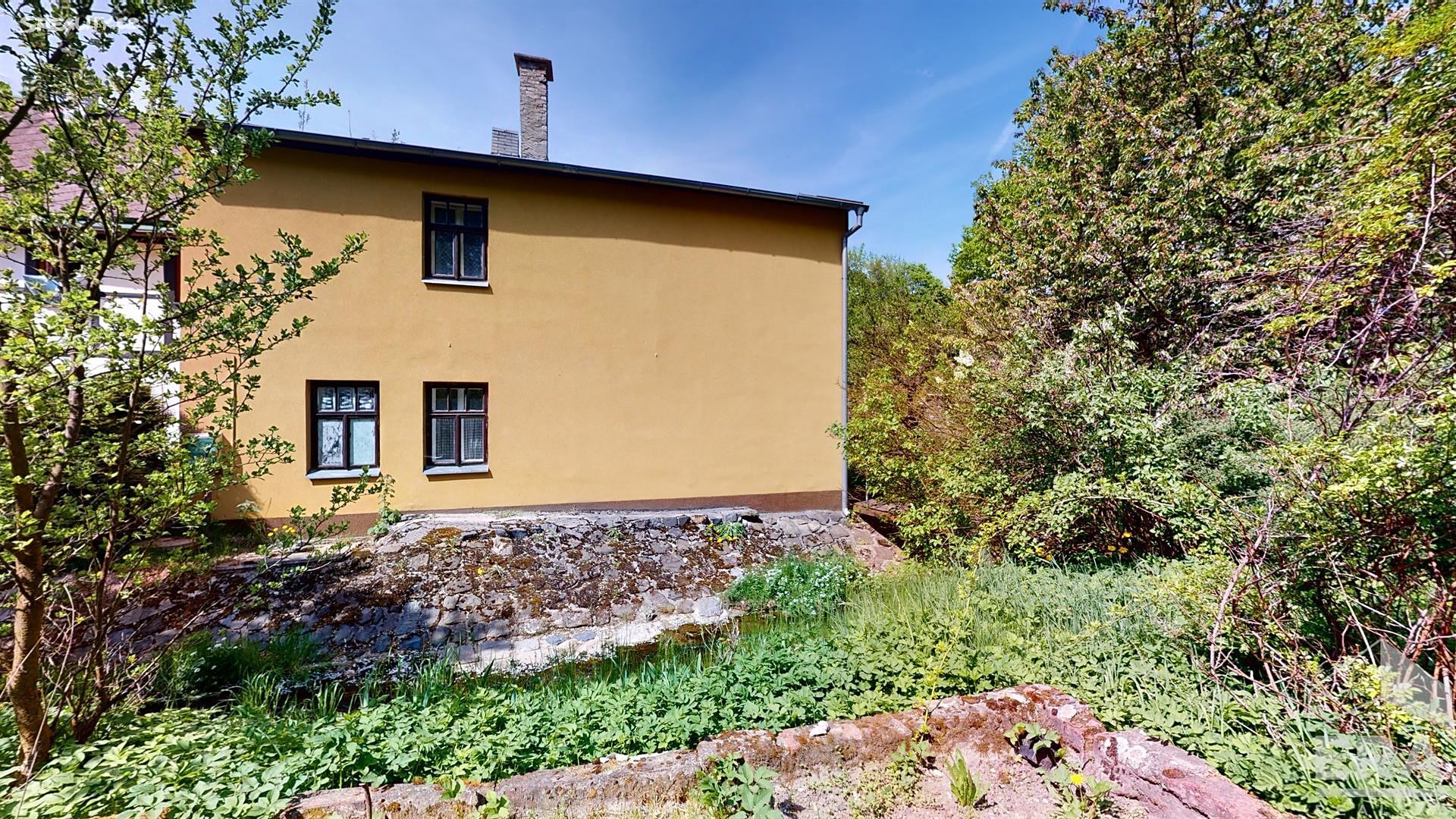 Prodej  rodinného domu 180 m², pozemek 615 m², Petrovice, okres Ústí nad Labem