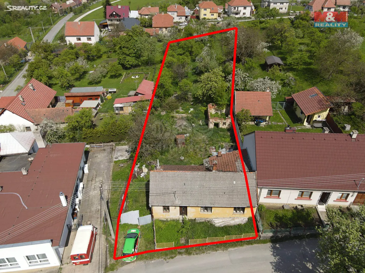 Prodej  stavebního pozemku 2 115 m², Bojkovice - Bzová, okres Uherské Hradiště