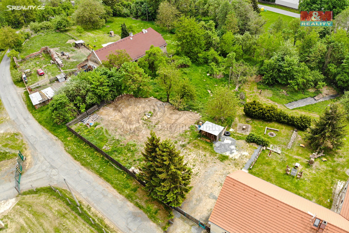 Prodej  stavebního pozemku 1 877 m², Drahotín, okres Domažlice