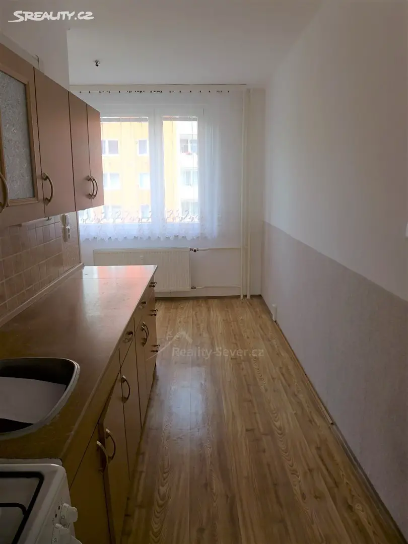 Pronájem bytu 2+1 62 m², Cvikov - Cvikov II, okres Česká Lípa