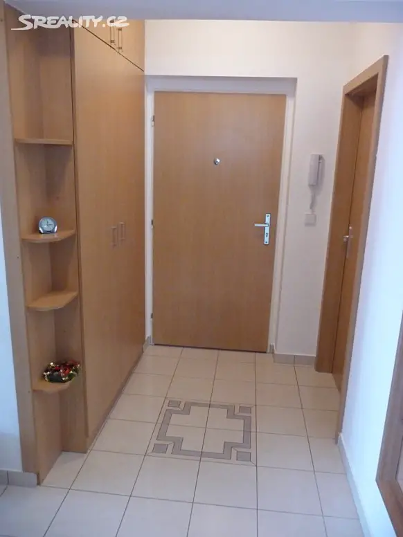 Pronájem bytu 2+kk 74 m², Nejdlova, Karlovy Vary - Stará Role