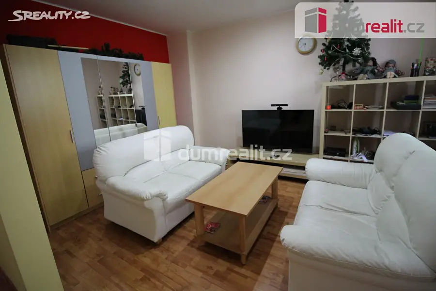 Prodej bytu 3+1 74 m², Vřídelní, Karlovy Vary