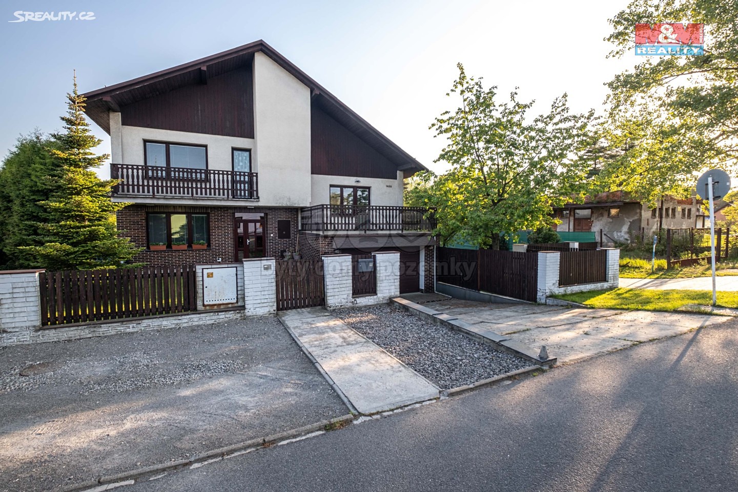 Prodej  rodinného domu 490 m², pozemek 1 103 m², V Družstvu, Šenov