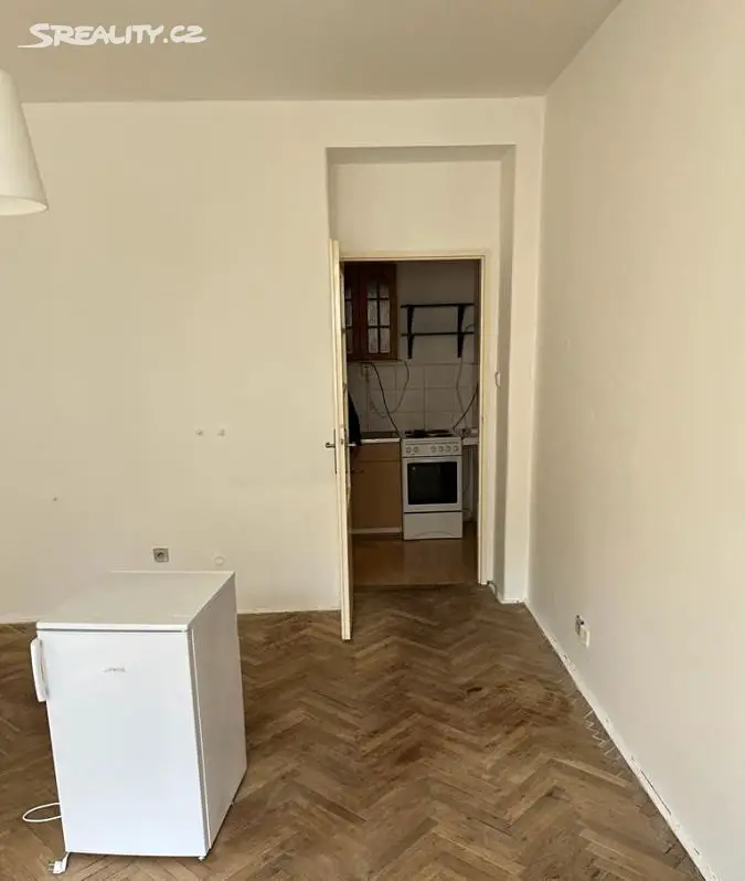 Pronájem bytu 1+kk 26 m², Na výtoni, Praha 2 - Nové Město