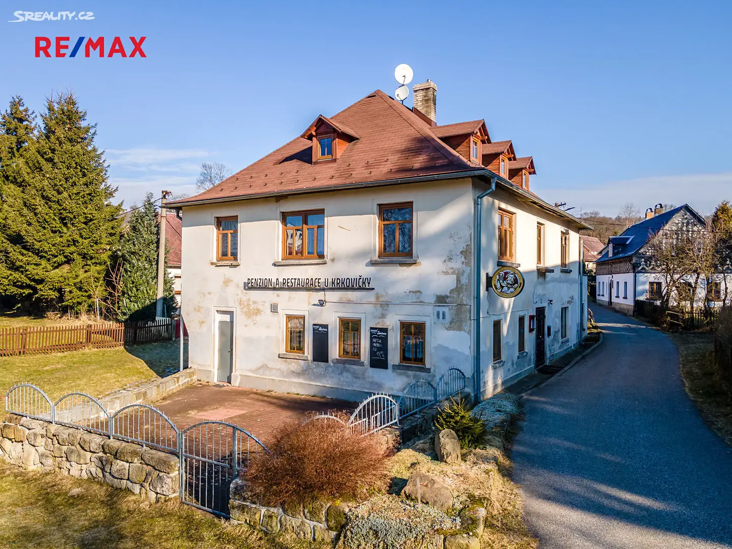 Prodej  rodinného domu 306 m², pozemek 188 m², Staré Křečany - Brtníky, okres Děčín