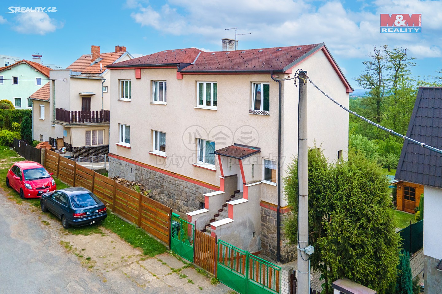 Prodej  rodinného domu 207 m², pozemek 1 037 m², Lomená, Plzeň - Černice
