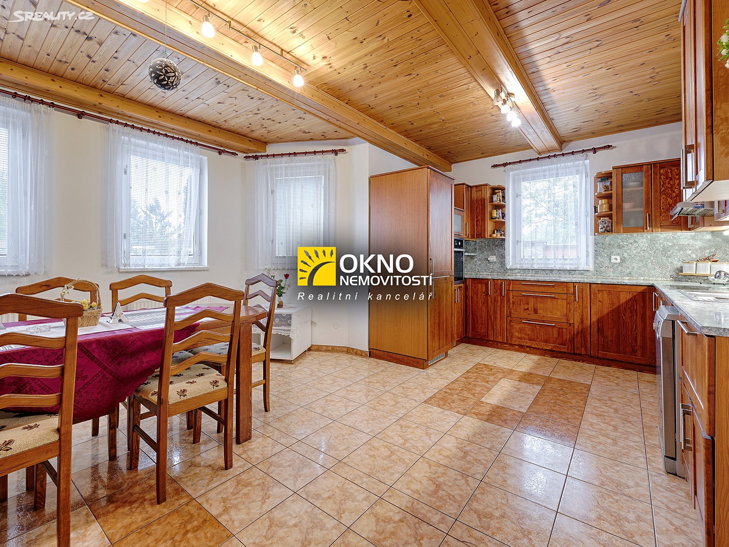 Prodej  rodinného domu 200 m², pozemek 914 m², Bílovice-Lutotín, okres Prostějov