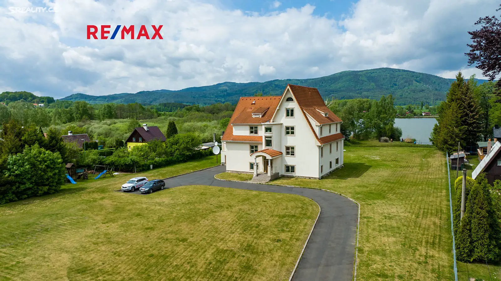 Prodej  rodinného domu 740 m², pozemek 5 849 m², Hroznětín - Velký Rybník, okres Karlovy Vary
