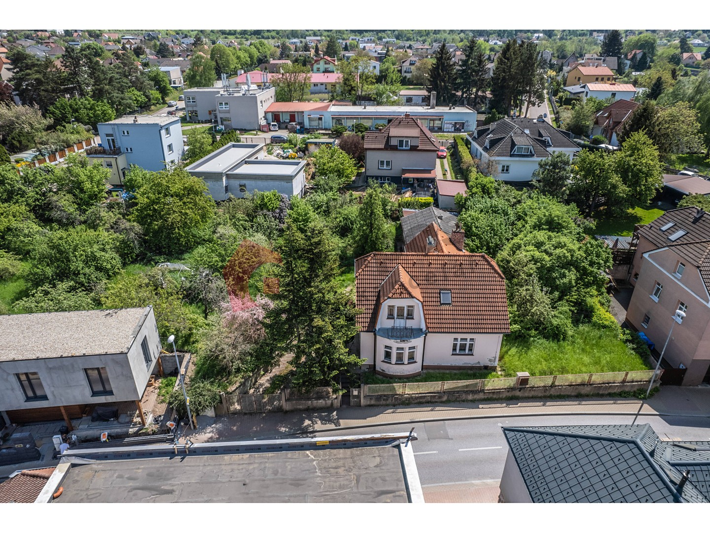 Prodej  rodinného domu 150 m², pozemek 1 095 m², Černošická, Praha 5 - Lipence