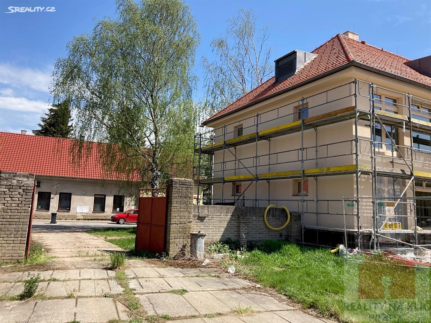 Prodej  vícegeneračního domu 800 m², pozemek 1 587 m², Na Návsi, Drahelčice