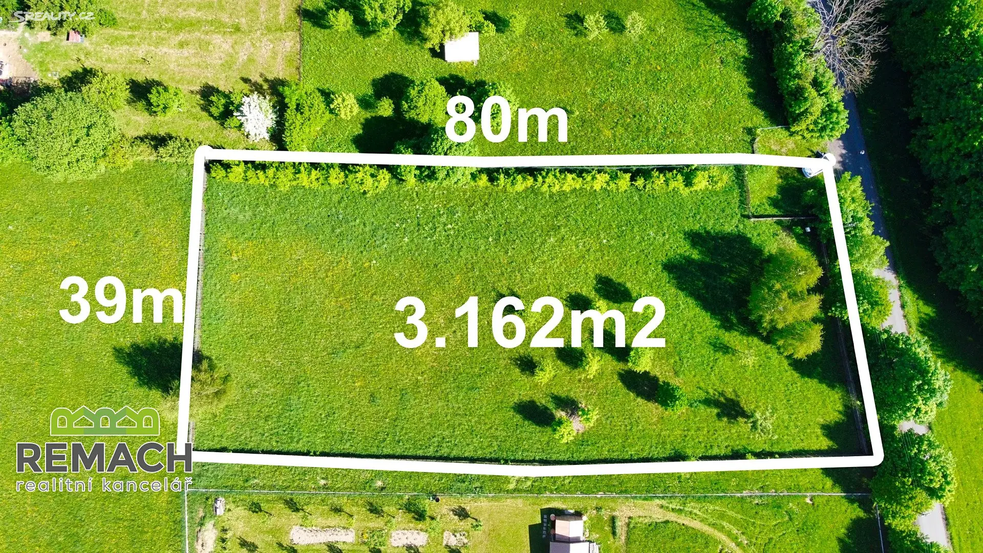 Prodej  stavebního pozemku 3 162 m², Lopeník, okres Uherské Hradiště