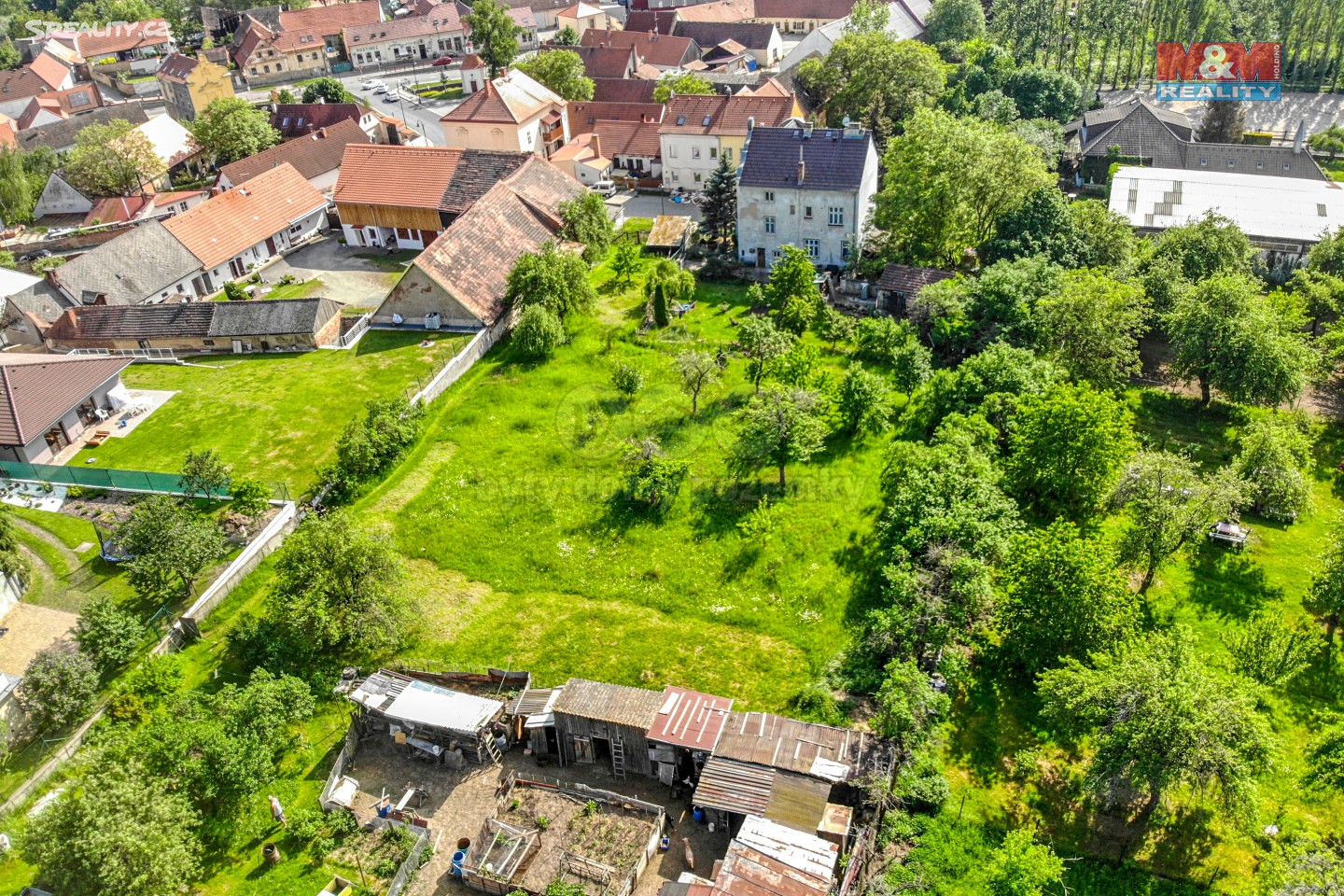 Prodej  stavebního pozemku 1 932 m², K Sadu, Plzeň - Božkov