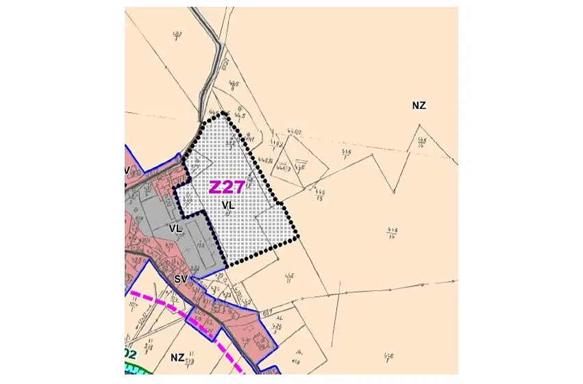 Prodej  komerčního pozemku 13 544 m², Brniště - Hlemýždí, okres Česká Lípa