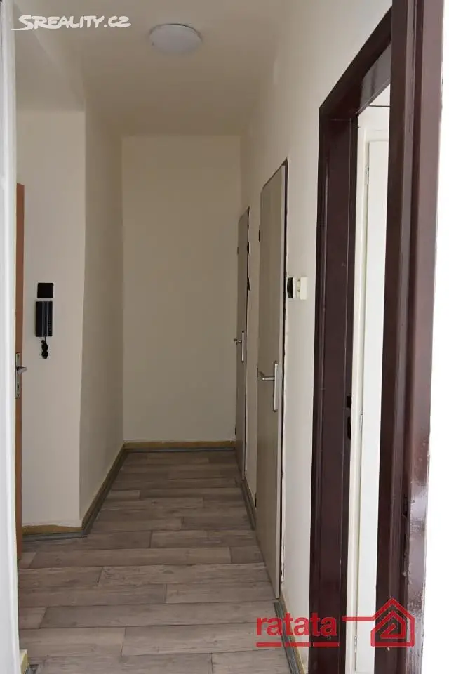 Pronájem bytu 1+1 39 m², Václava Řezáče, Klášterec nad Ohří - Miřetice u Klášterce nad Ohří