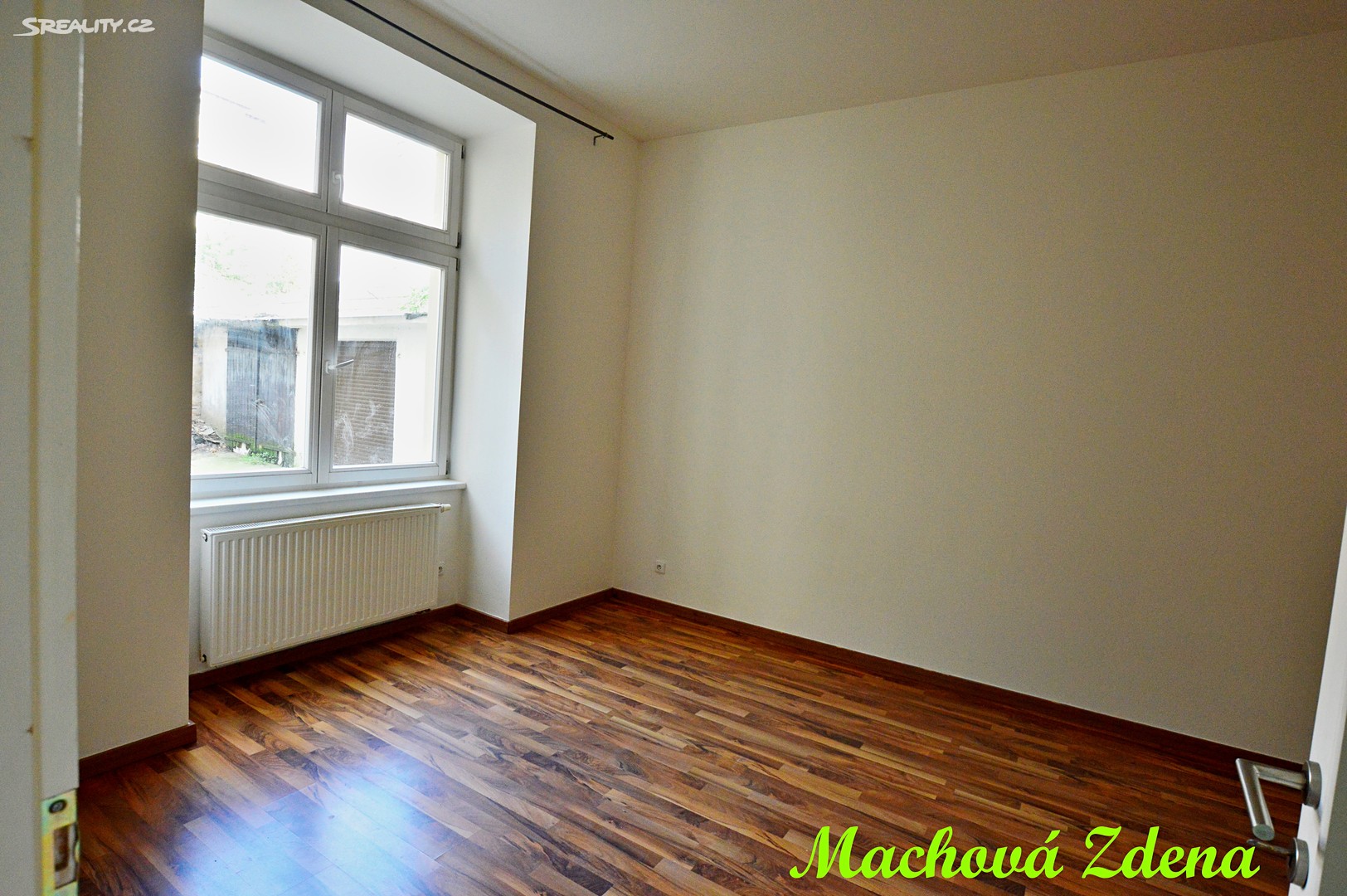 Pronájem bytu 1+1 38 m², Praha 2