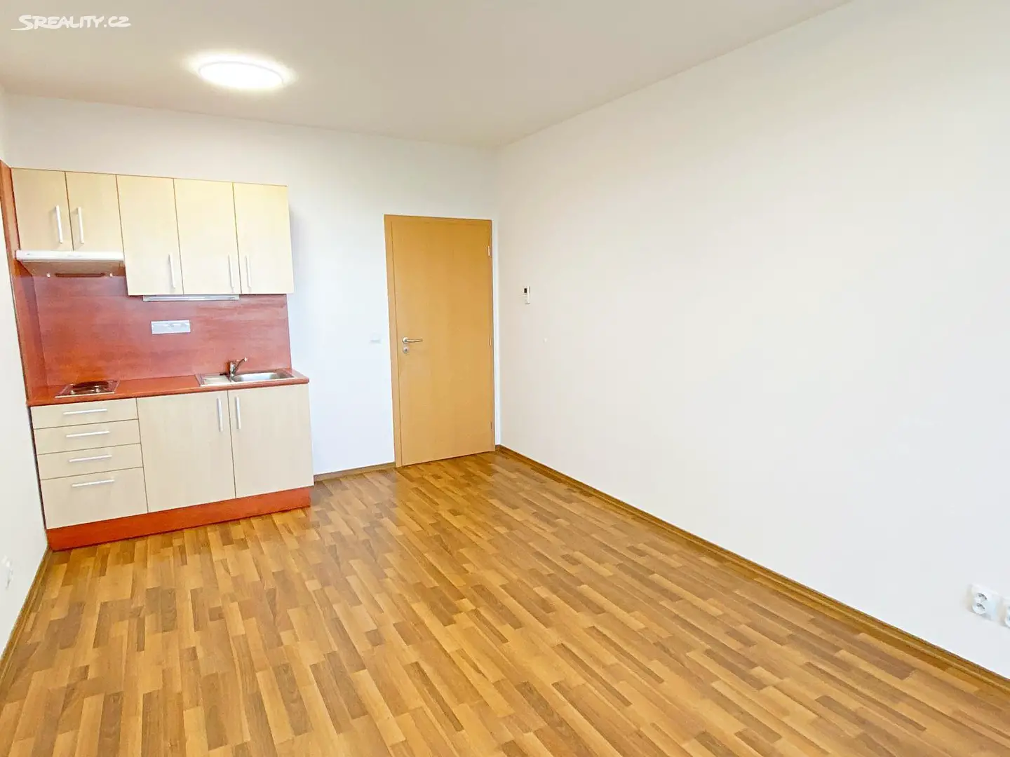 Pronájem bytu 1+kk 28 m², Olomouc - Slavonín, okres Olomouc