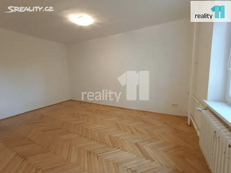 Pronájem bytu 1+kk 22 m², Brigádníků, Praha 10 - Strašnice