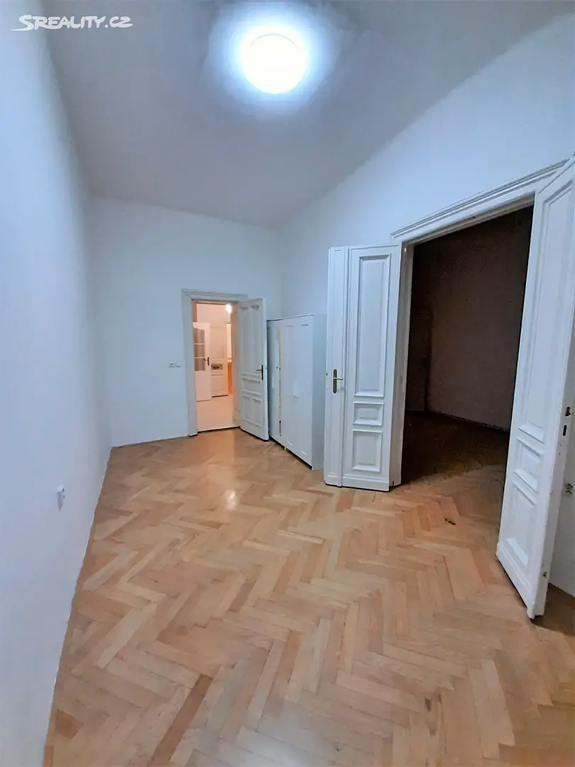 Pronájem bytu 2+1 65 m², tř. Svobody, Olomouc