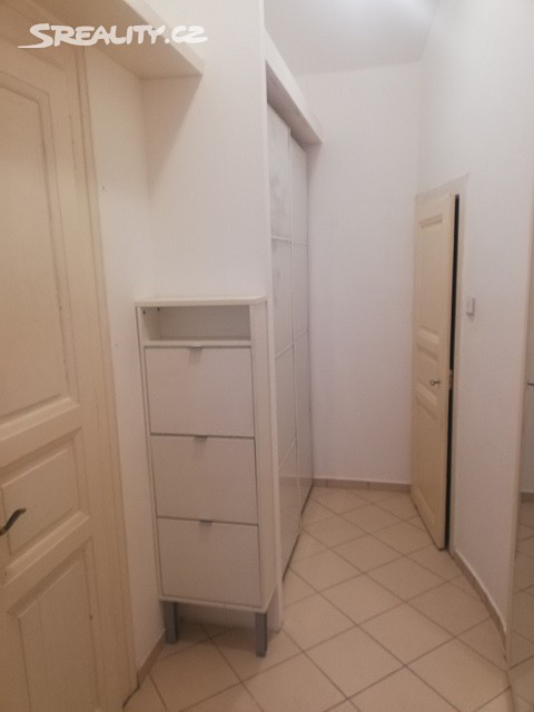 Pronájem bytu 2+kk 47 m², Sarajevská, Praha 2 - Vinohrady