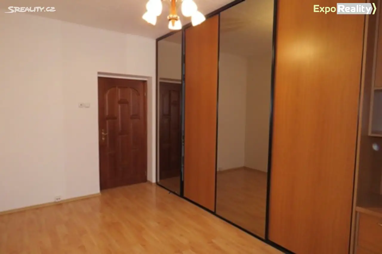 Pronájem bytu 3+1 73 m², Zlín