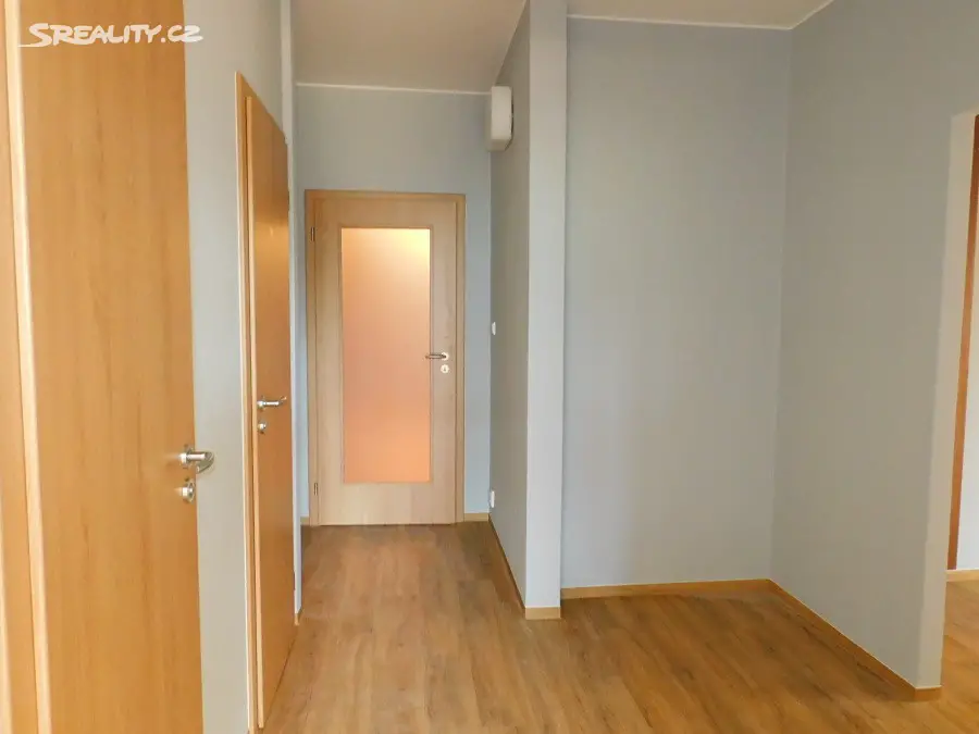 Pronájem bytu 3+1 86 m², Luční, Zlín