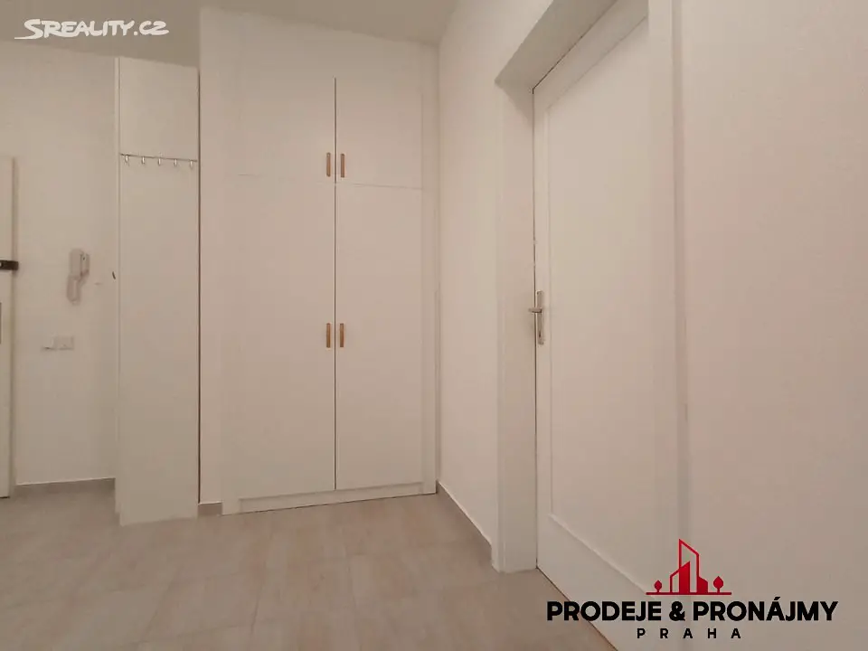 Pronájem bytu 3+kk 98 m², V kapslovně, Praha 3 - Žižkov