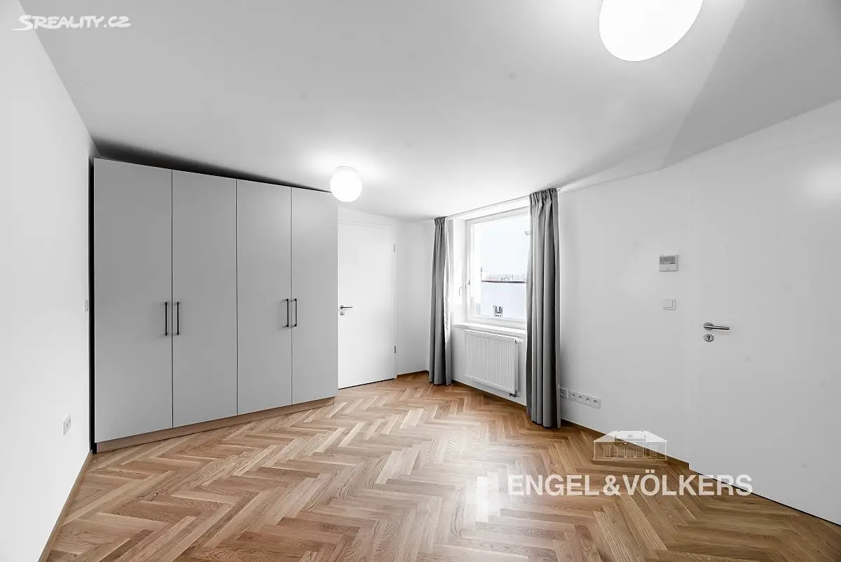 Pronájem bytu 4+kk 144 m² (Mezonet), Růžová, Praha 1 - Nové Město