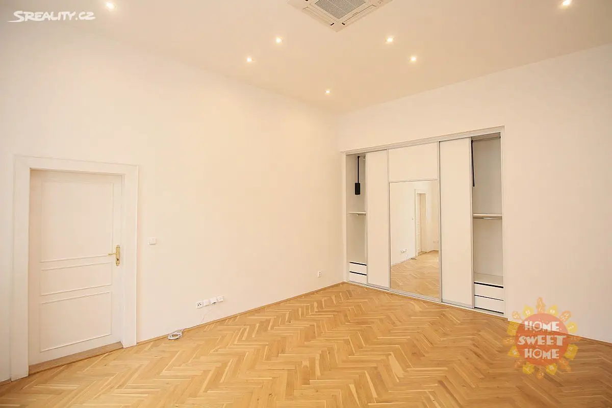 Pronájem bytu 5+1 184 m², Na Poříčí, Praha 1 - Nové Město