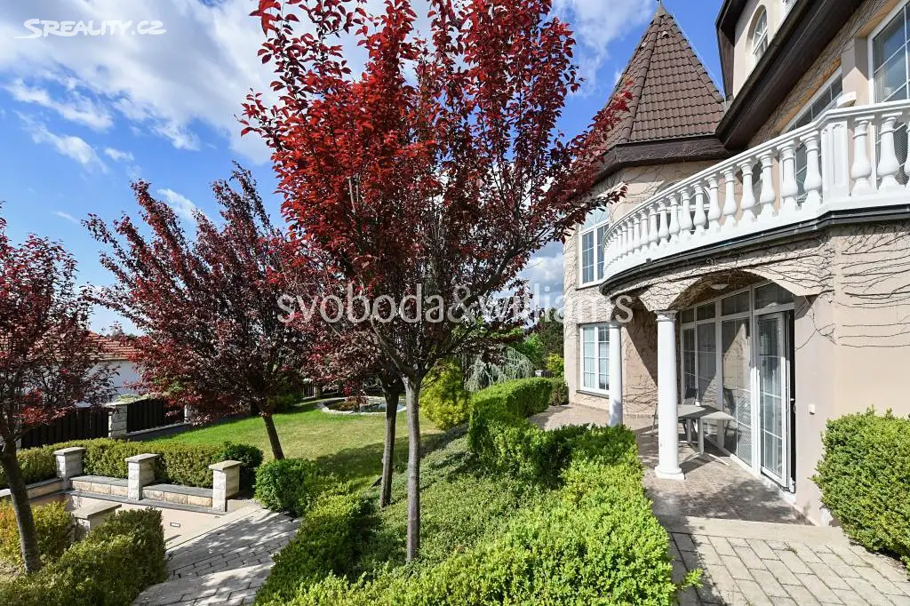 Pronájem  rodinného domu 580 m², pozemek 1 079 m², Vojtova, Praha 4 - Modřany