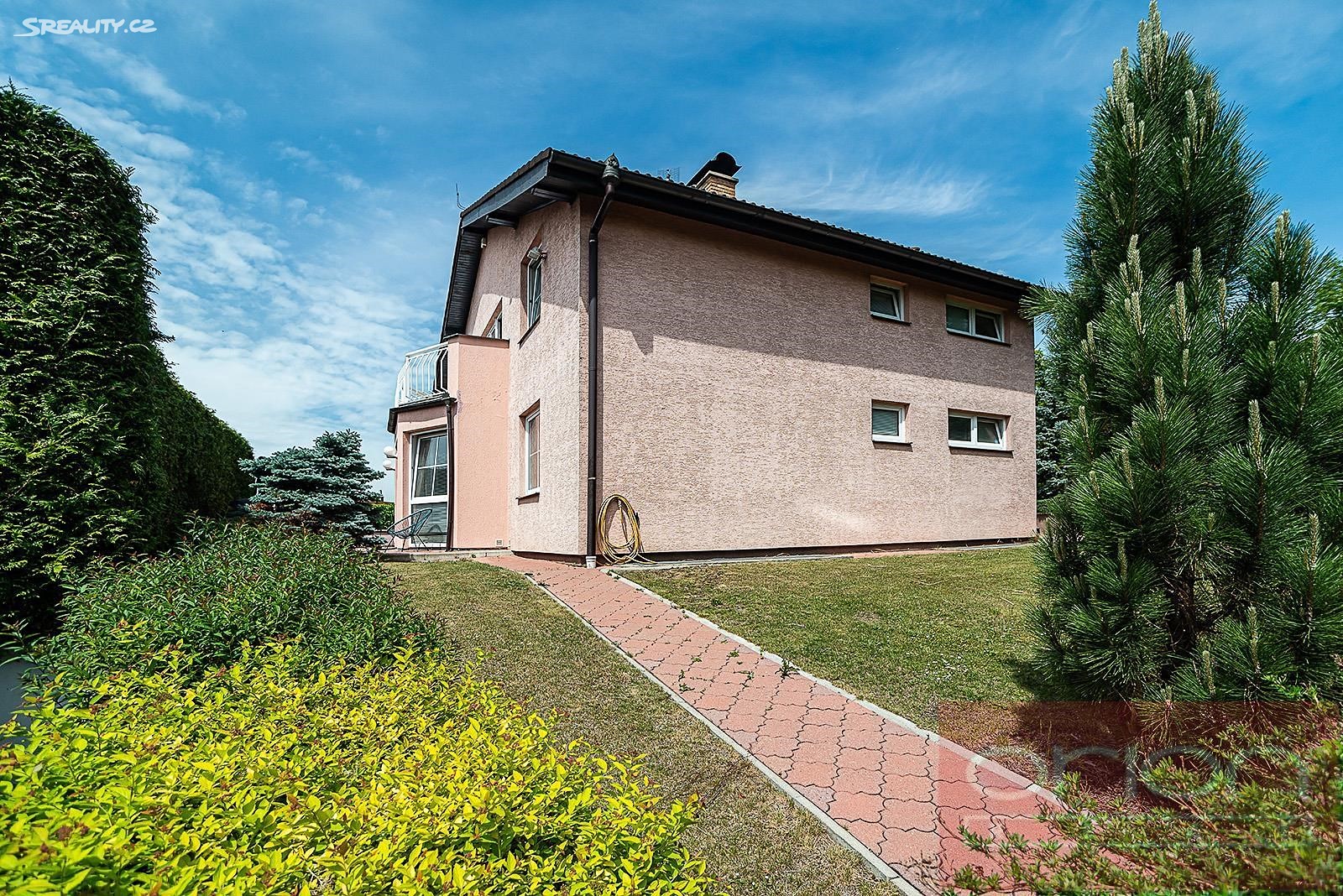 Pronájem  rodinného domu 220 m², pozemek 720 m², Nad višňovkou, Praha 6 - Ruzyně