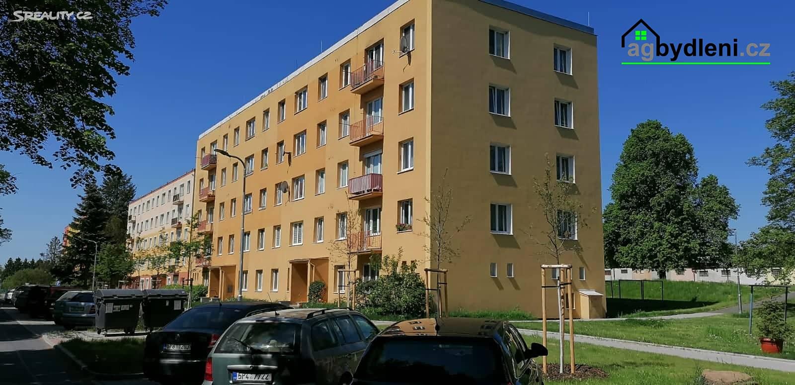 Prodej bytu 3+1 65 m², Brožíkova, Stříbro