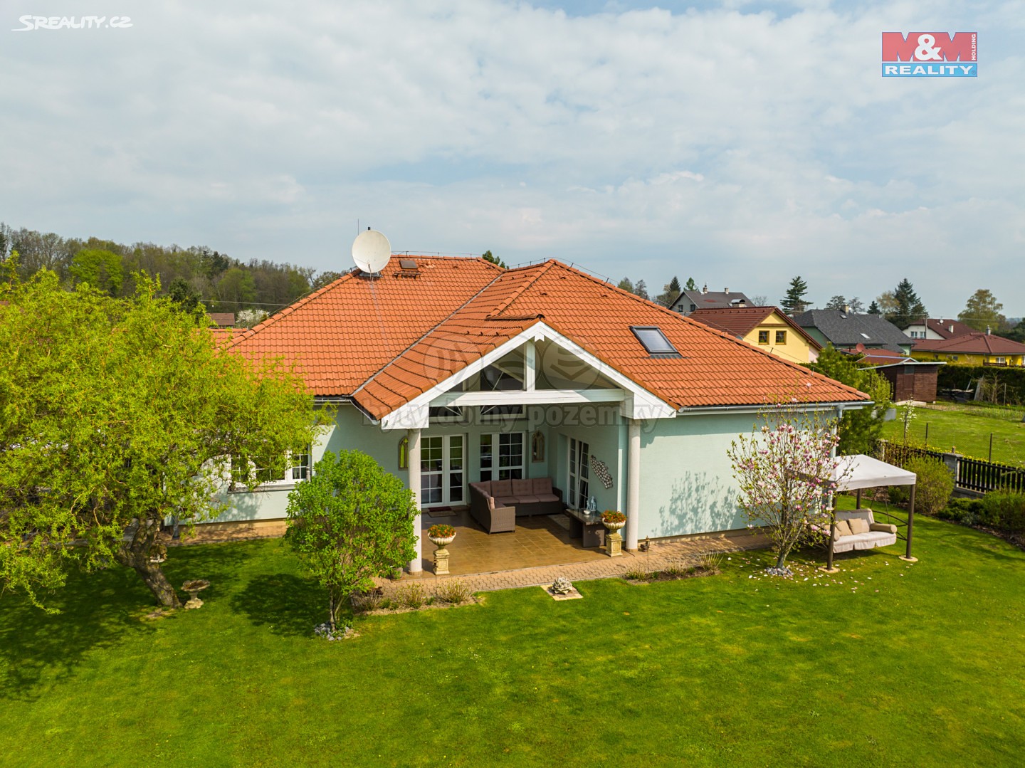 Prodej  rodinného domu 332 m², pozemek 1 445 m², Baška - Kunčičky u Bašky, okres Frýdek-Místek