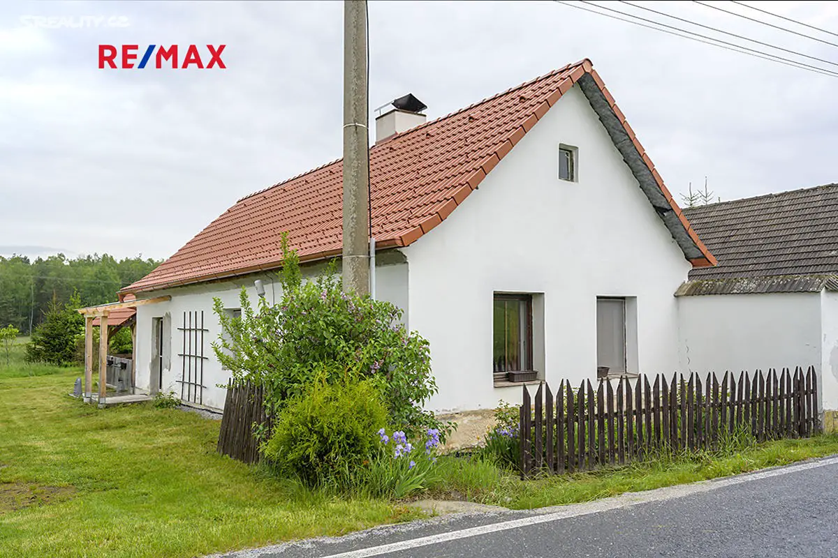 Prodej  rodinného domu 135 m², pozemek 1 952 m², Hranice, okres České Budějovice