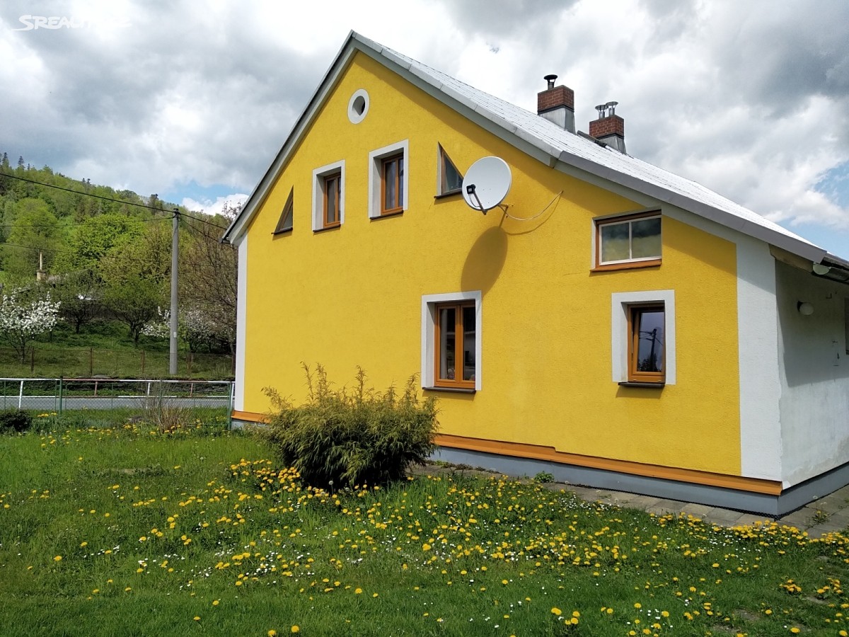 Prodej  rodinného domu 400 m², pozemek 4 760 m², Petrovice, okres Bruntál