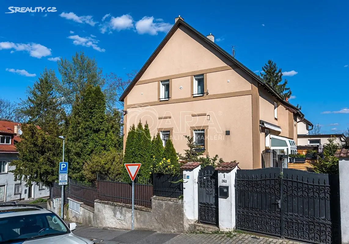 Prodej  rodinného domu 247 m², pozemek 374 m², Nad Zlíchovem, Praha 5 - Hlubočepy