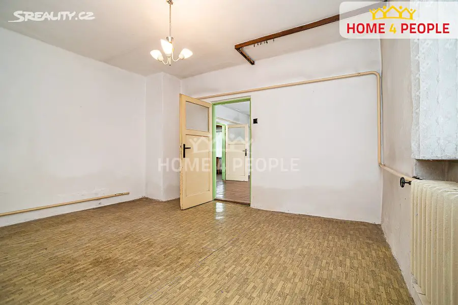 Prodej  rodinného domu 389 m², pozemek 473 m², Na Skalách, Sedlčany