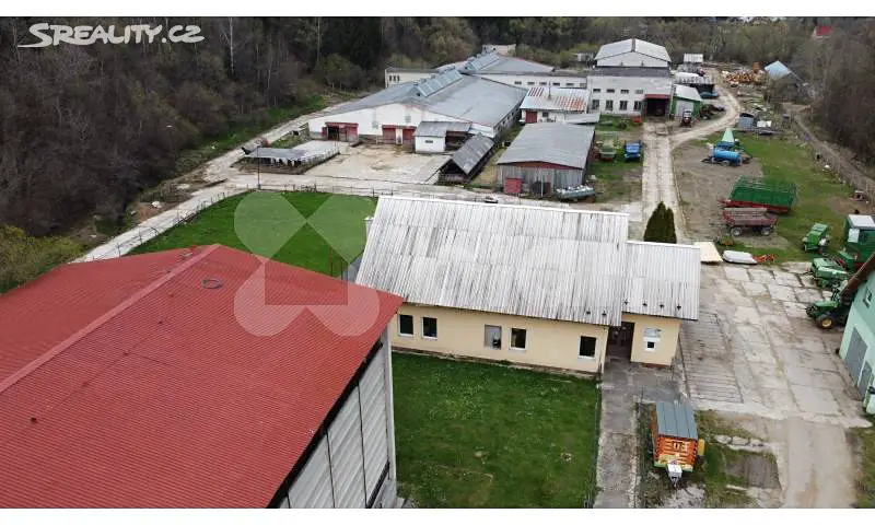 Prodej  zemědělské usedlosti 6 000 m², pozemek 8 711 m², Mosty u Jablunkova, okres Frýdek-Místek