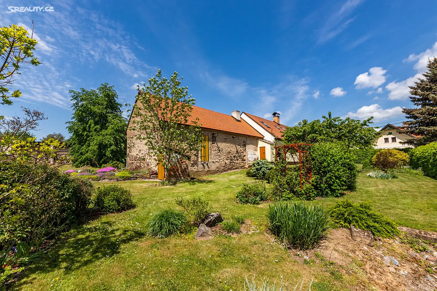 Prodej  zemědělské usedlosti 200 m², pozemek 2 089 m², Nadryby, okres Plzeň-sever