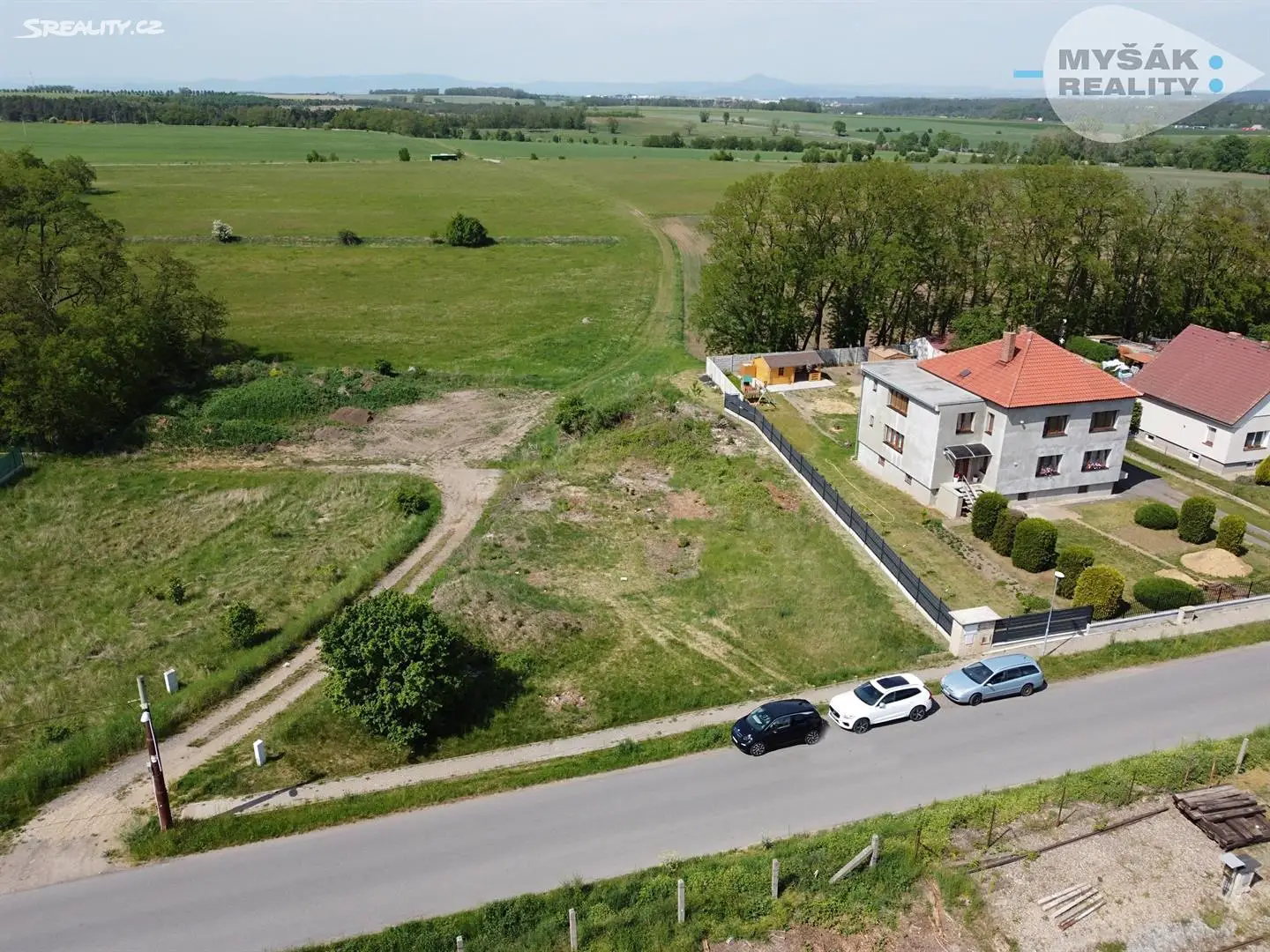 Prodej  stavebního pozemku 1 528 m², Straškov-Vodochody, okres Litoměřice