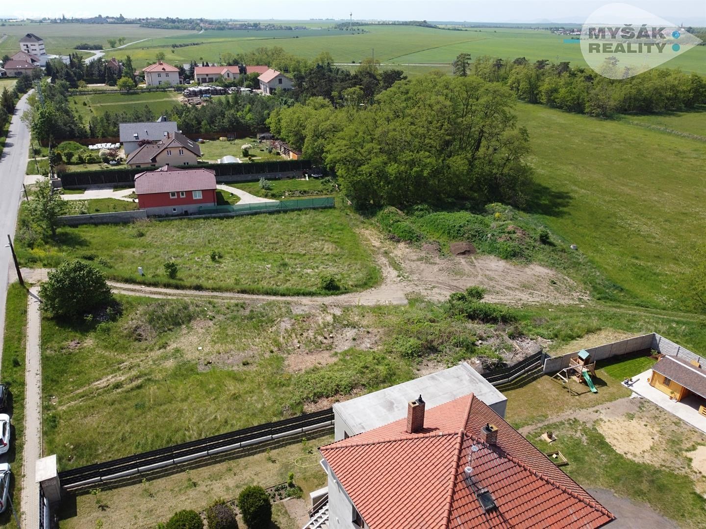 Prodej  stavebního pozemku 1 528 m², Straškov-Vodochody, okres Litoměřice